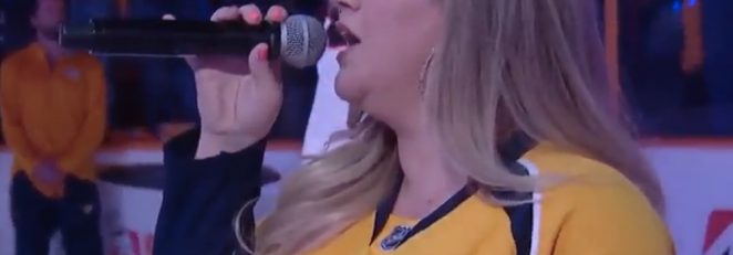 Watch Kelly Clarkson Sing the National Anthem Before Game 4 of the Nashville Predators’ Playoff Game vs. Anaheim Ducks